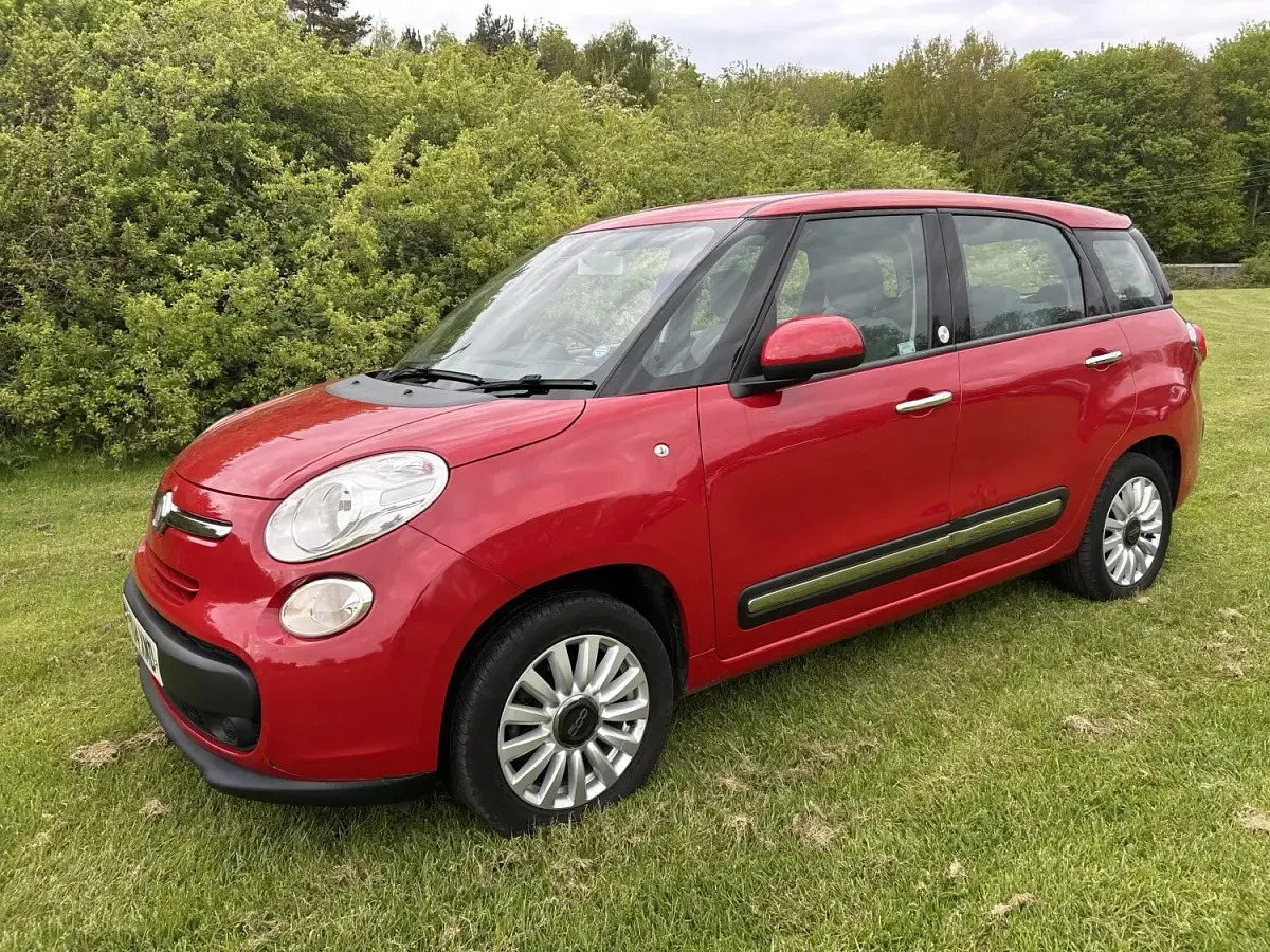 Used Fiat 500L Pop Star 85 HP (62 kW) 2014 Red MPV