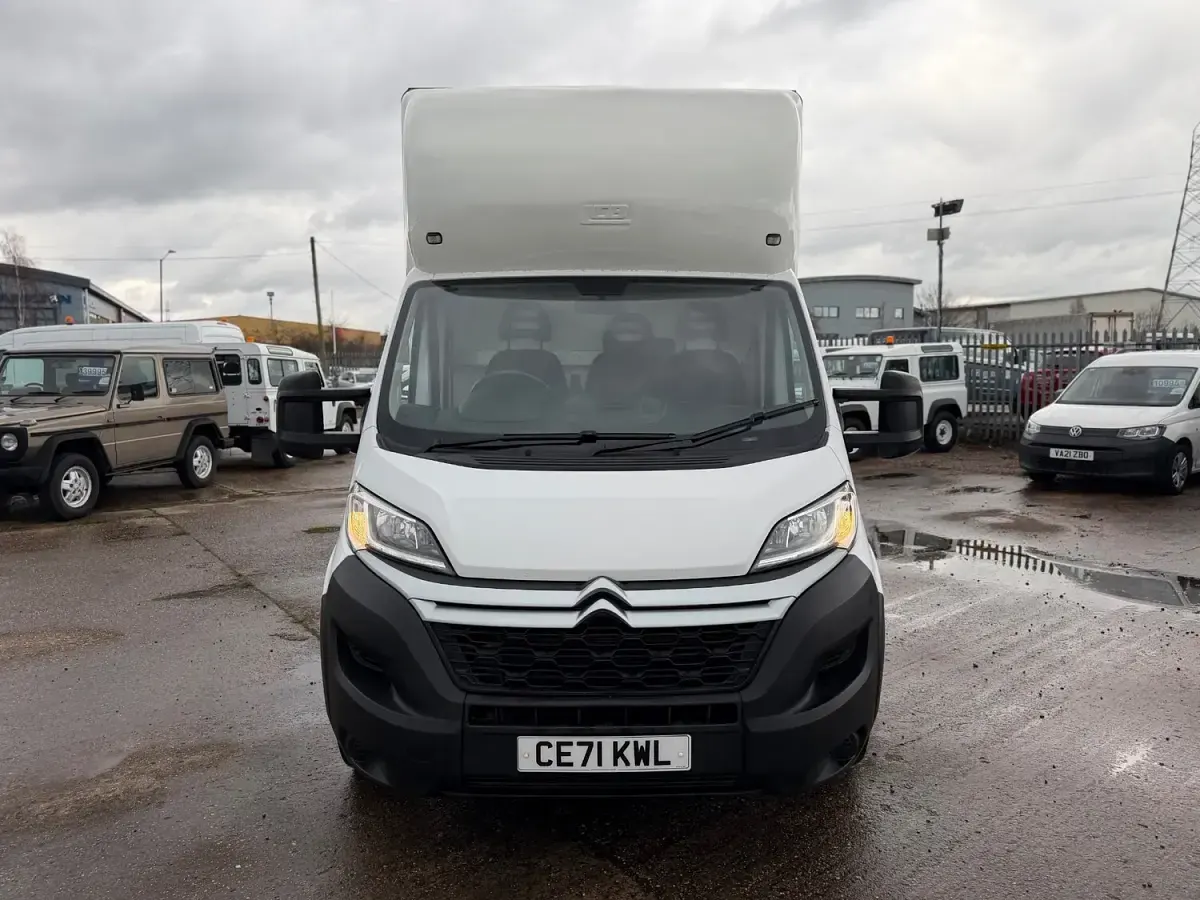 Used Citroën Relay 140 HP (102 kW) 2021 White Van