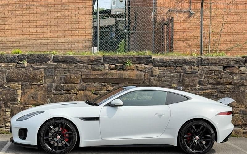 Used Jaguar F-Type R-Dynamic 300 HP (220 kW) 2019 Coupe
