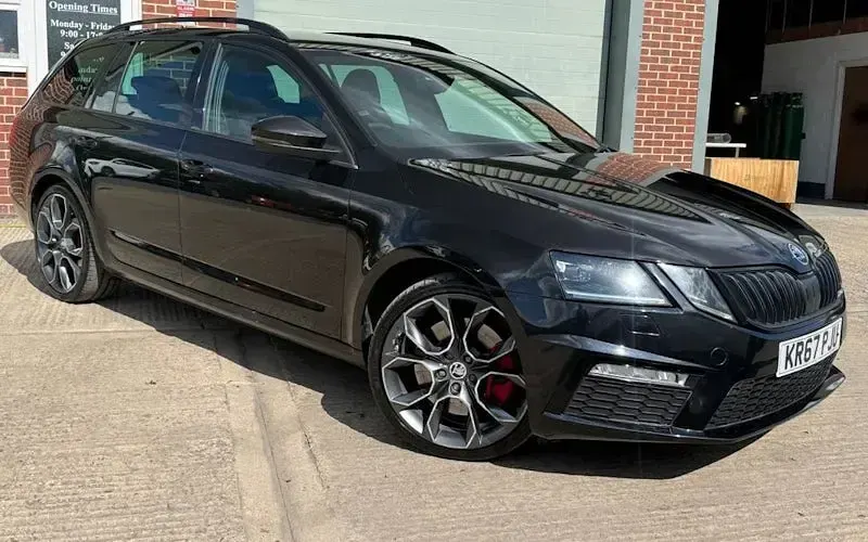 Used Skoda Octavia vRS 230 HP (169 kW) 2018 Estate