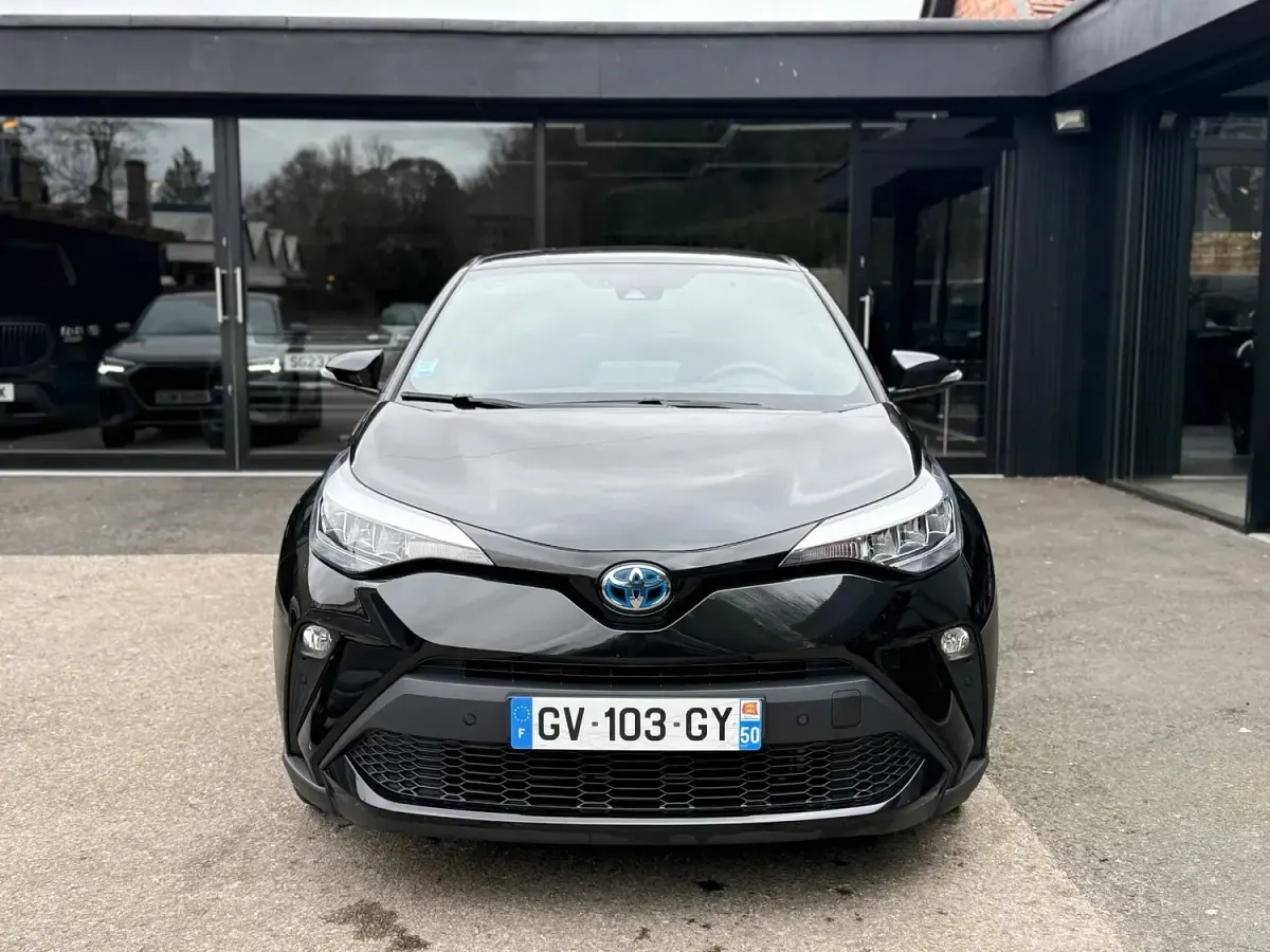 Used Toyota C-HR 198 HP (145 kW) 2023 Black SUV