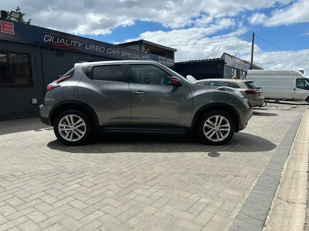 Used Nissan Juke Acenta Premium 110 HP (80 kW) 2015 Grey SUV