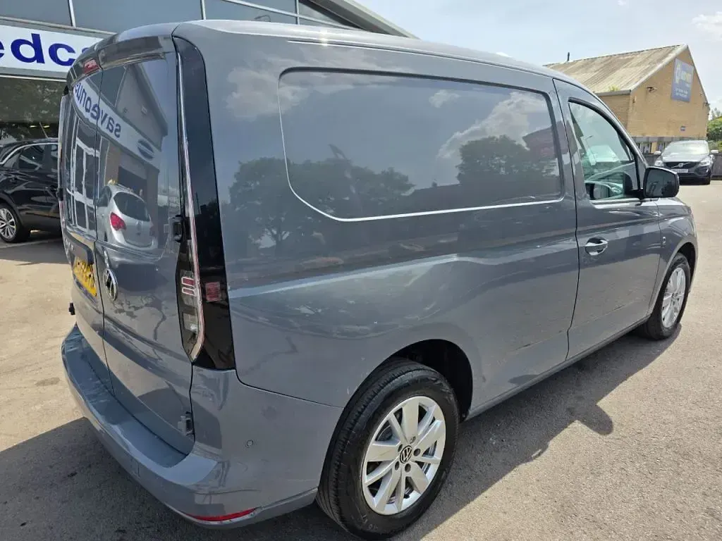 Used VW Caddy Pro 102 HP (75 kW) 2022 Grey MPV