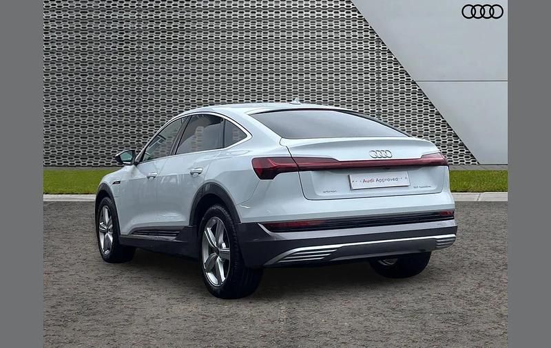 Used Audi e-tron Sportback Advanced 230 kW (313 HP) 2022 White SUV