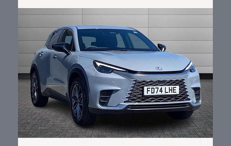 Cement grey Used 2025 Lexus LBX SUV | £31,295 (Fair price) - Image 1/3