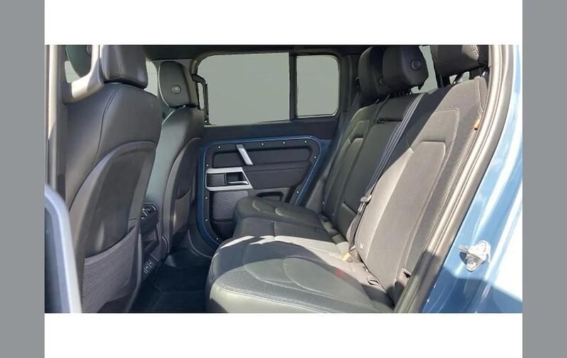 Used Land Rover Defender SE Dynamic 249 HP (183 kW) 2023 Blue SUV