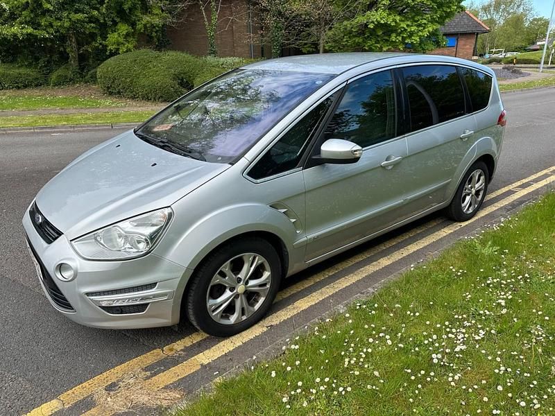 Used Ford S-MAX Titanium 2010 Silver MPV