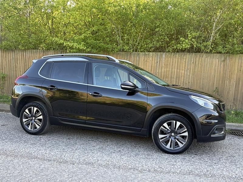 Begagnad Peugeot 2008 Allure 2017 Svart SUV