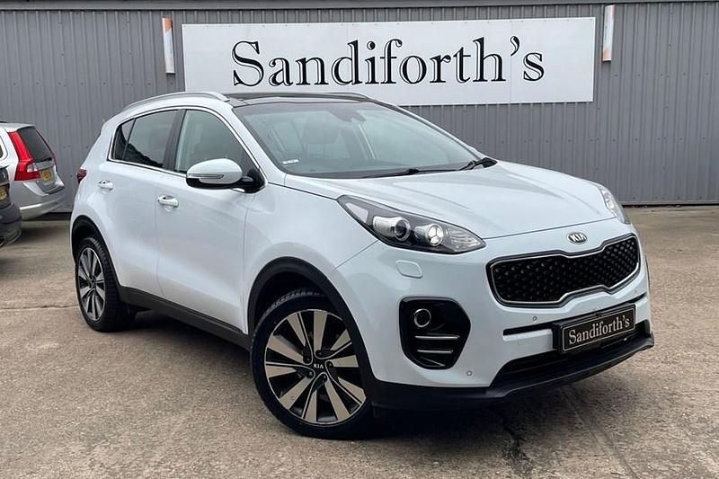 White Used 2017 Kia Sportage 4 SUV | £12,000 (Fair price) - Image 1/1