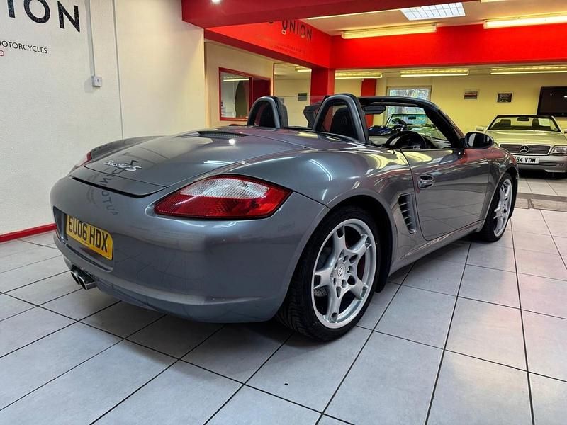 Usado Porsche Boxster 280 CV (205 kW) 2006 Gris Descapotable