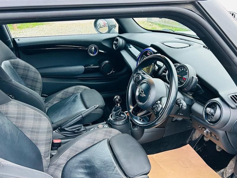 Used Mini Cooper Hatch 136 HP (100 kW) 2016 Grey Hatchback