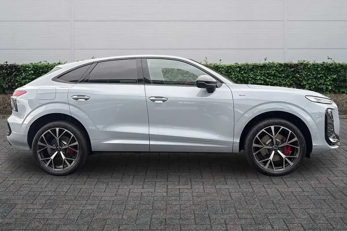 Used Audi Q3 Design 267 HP (196 kW) 2026 Grey SUV