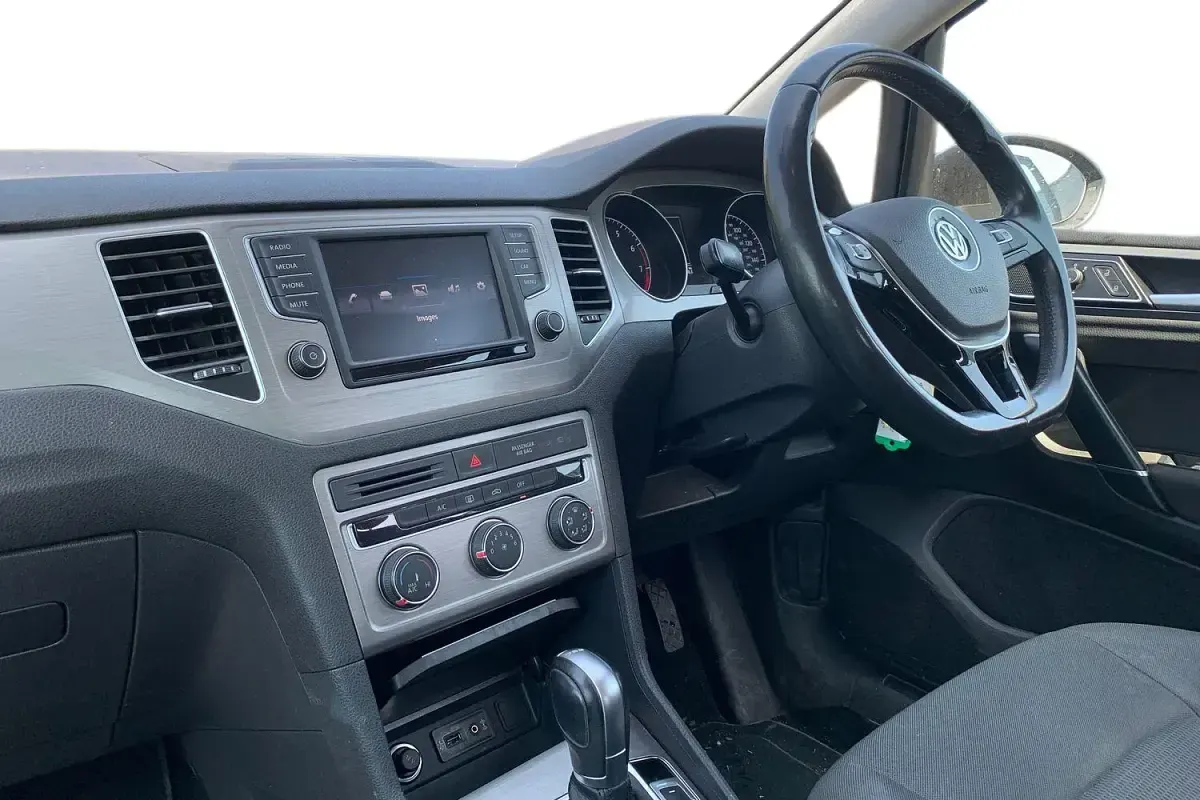 Used VW Golf Sportsvan SE 2016 Black MPV