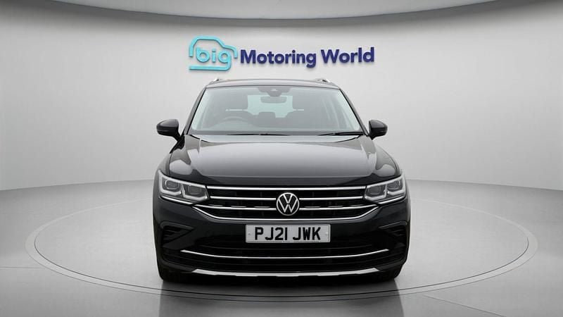 Used VW Tiguan Elegance 148 HP (108 kW) 2021 Black SUV