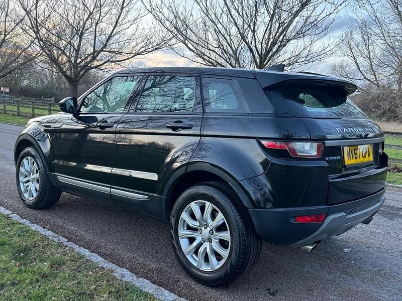 Used Land Rover Range Rover evoque SE 150 HP (110 kW) 2017 Black SUV