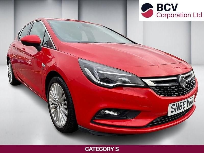 Red Used 2016 Vauxhall Astra Elite Hatchback | £3,995 (Good price) - Image 1/3