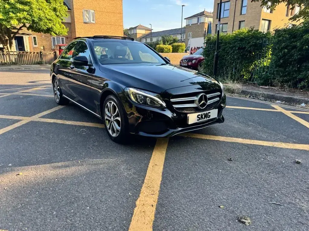 Used Mercedes C200 Premium 184 HP (135 kW) 2016 Black Sedan