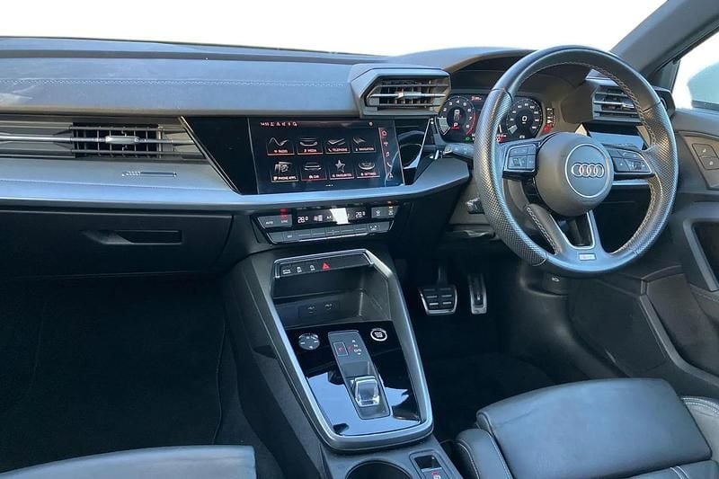 Used Audi A3 Sportback S-Line 150 HP (110 kW) 2021 White Hatchback