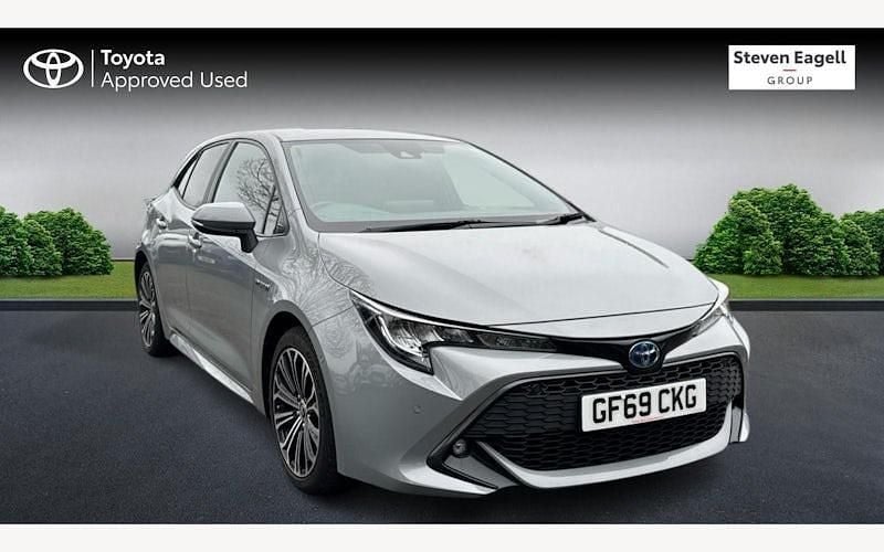 Used Toyota Corolla Design 184 HP (135 kW) 2022 Hatchback