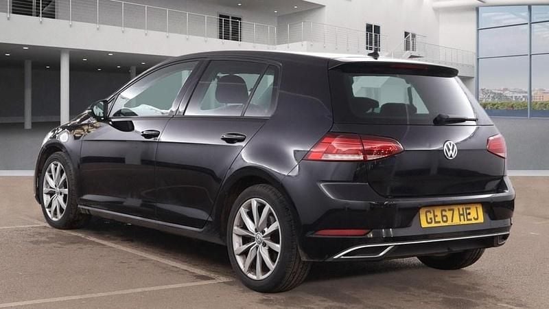 Used VW Golf VII GT 150 HP (110 kW) 2017 Deep black pearl Hatchback