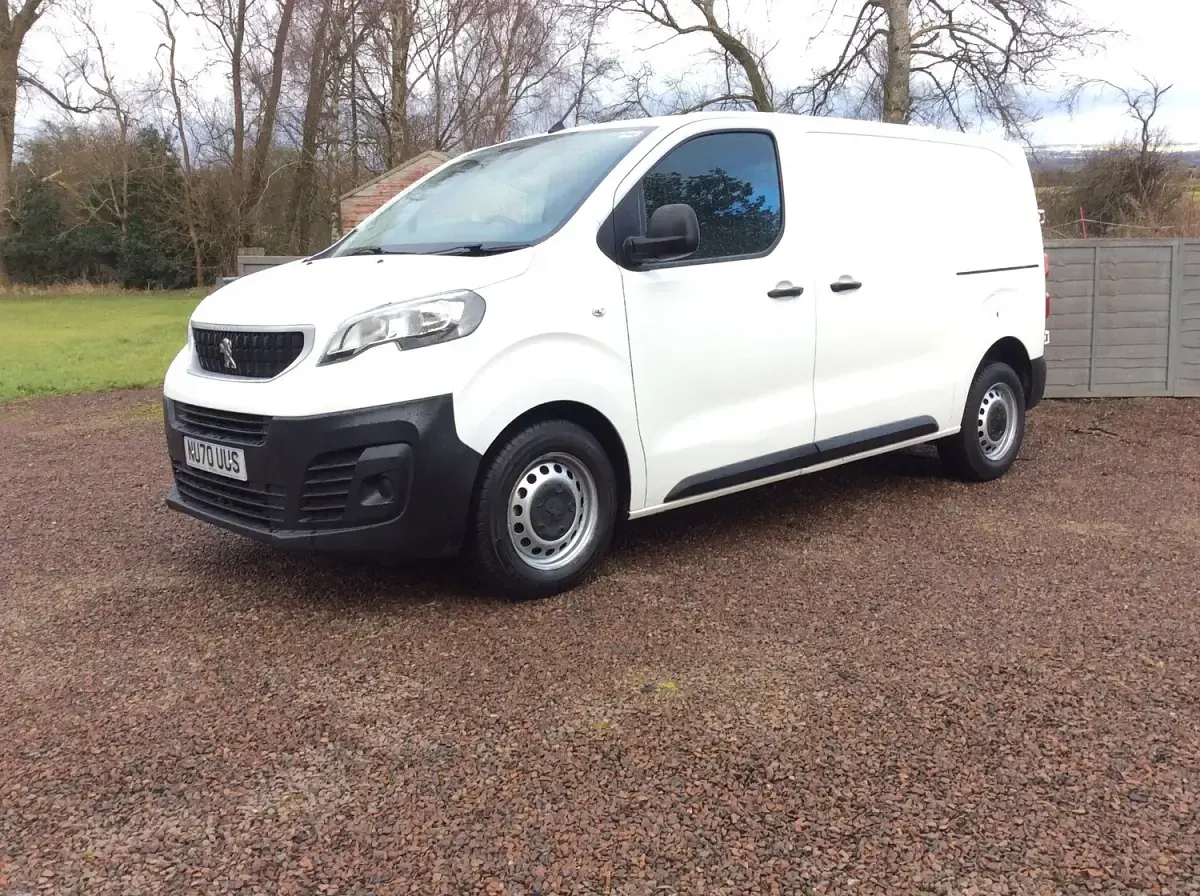 Käytetty Peugeot Expert 2020 Valkoinen Van
