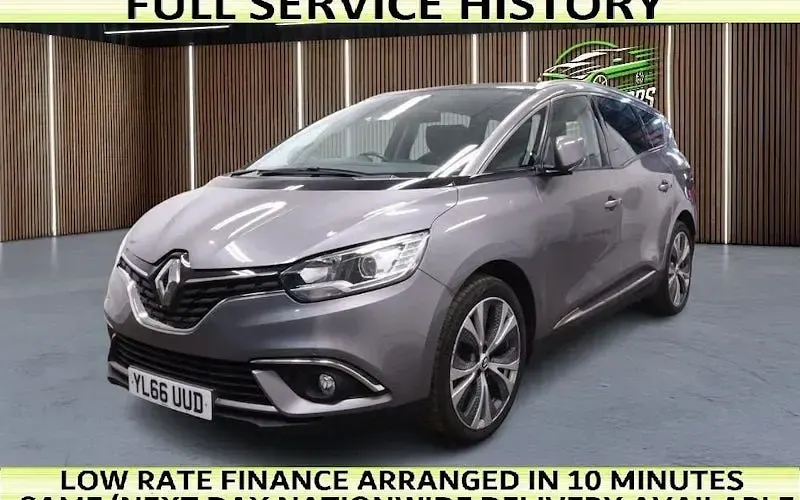 Used Renault Scénic IV Dynamique 131 HP (96 kW) 2018 MPV