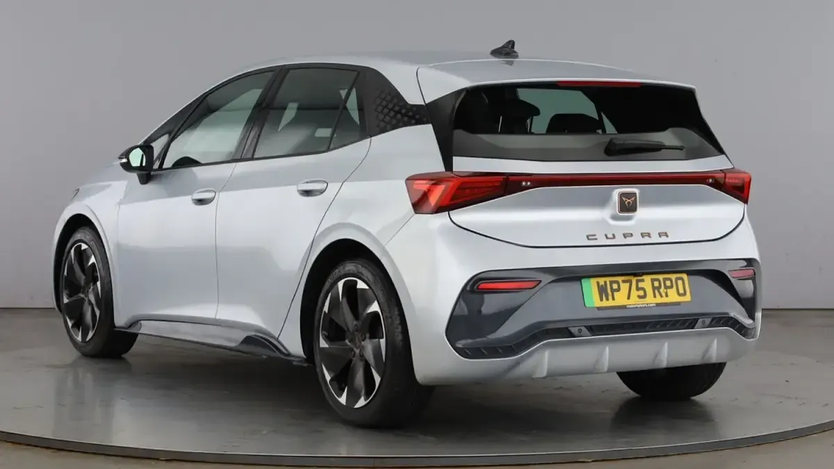 New Cupra Born e-Boost 169 kW (231 HP) 2025 Geyser silver Hatchback