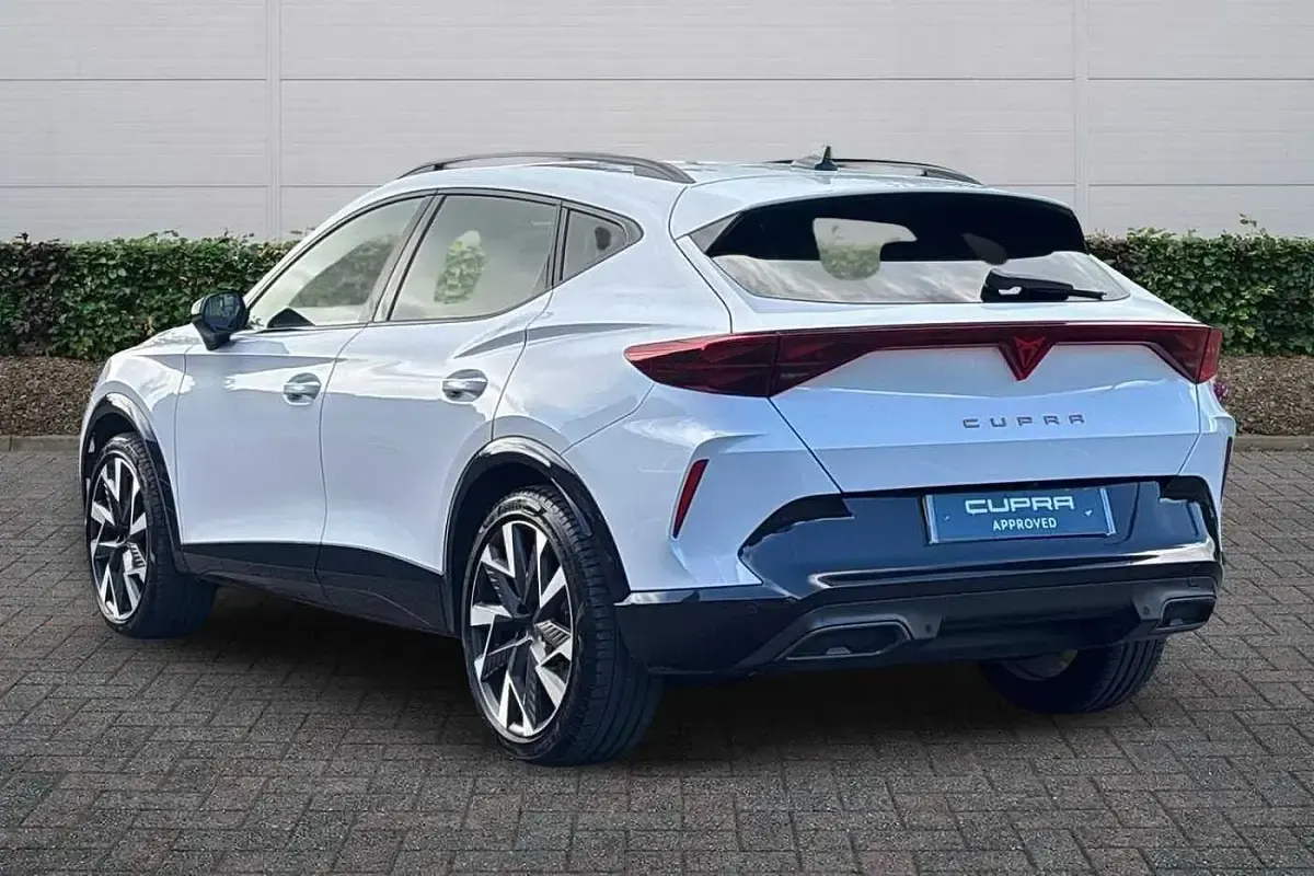 Used Cupra Formentor 150 HP (110 kW) 2025 Glacial white SUV