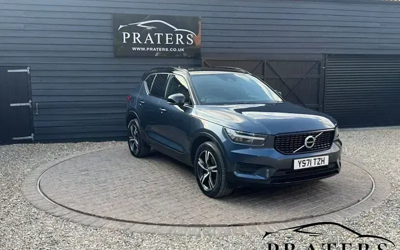 Used Volvo XC40 R-Design 197 HP (144 kW) 2021 SUV