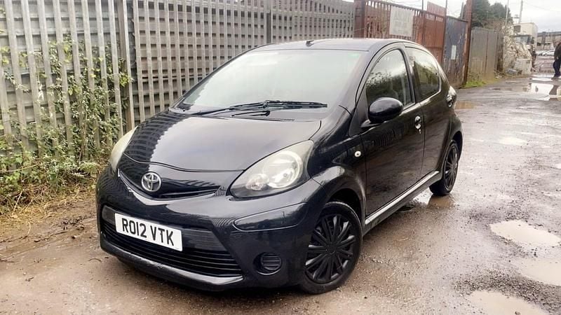 Black Used 2012 Toyota Aygo Hatchback | £1,699 (Super price) - Image 1/4
