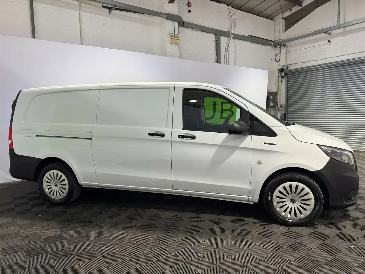 Used Mercedes e-Vito Progressive 85 kW (116 HP) 2024 White Van
