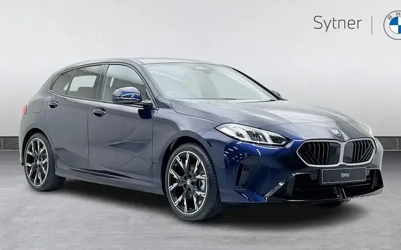 Begagnad BMW 120 M Sport 156 HK (114 kW) 2026 Halvkombi