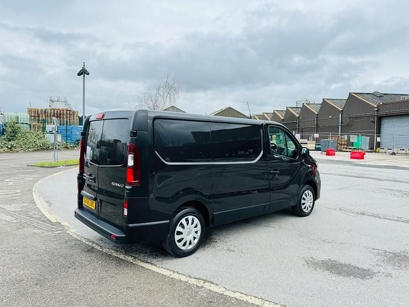 Used Renault Trafic Business 2018 Black MPV