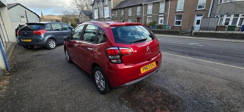 Begagnad Citroën C3 VTR Sport 2013 Röd Halvkombi