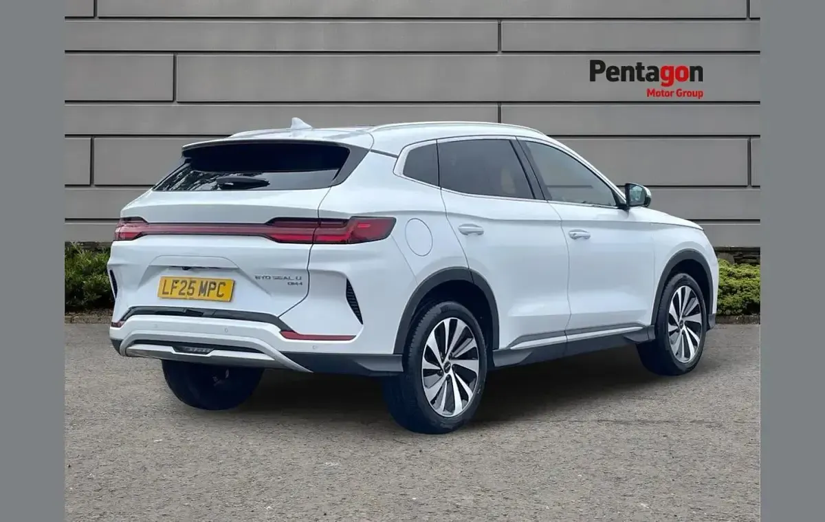 Used BYD Seal U Comfort 218 HP (160 kW) 2025 White SUV