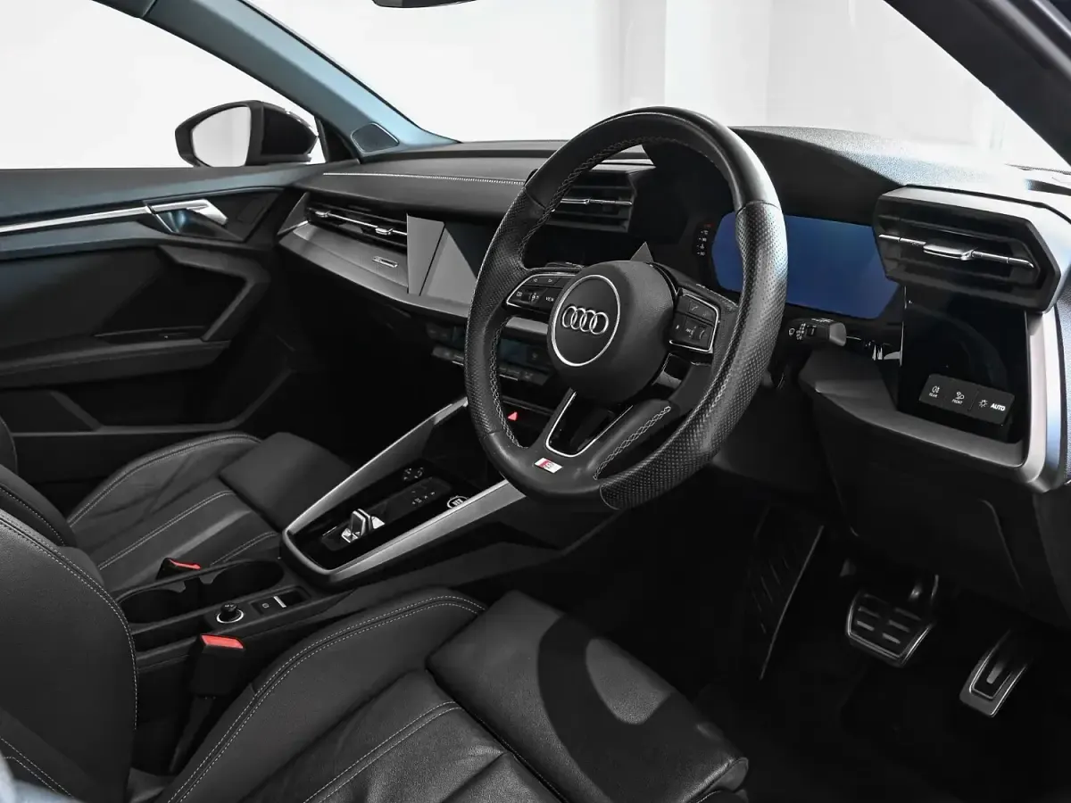 Usado Audi A3 S-Line 150 HP (110 kW) 2022 Preto Sedan