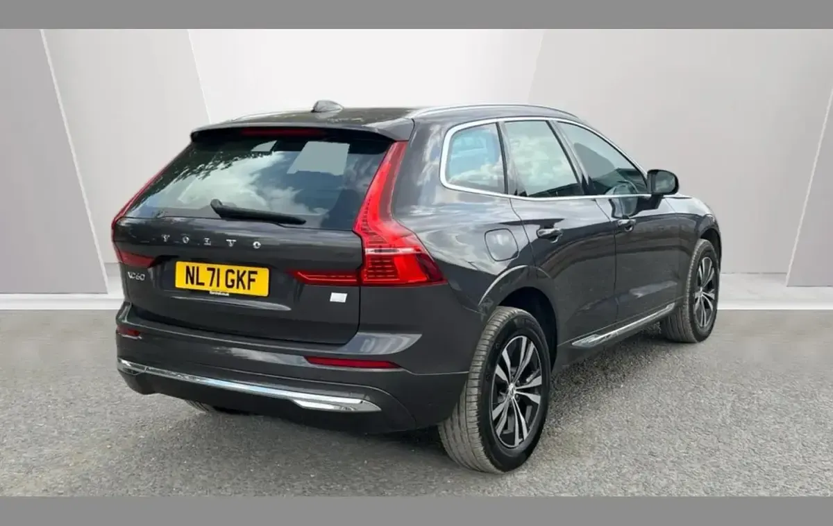 Used Volvo XC60 Inscription 340 HP (250 kW) 2021 Grey SUV