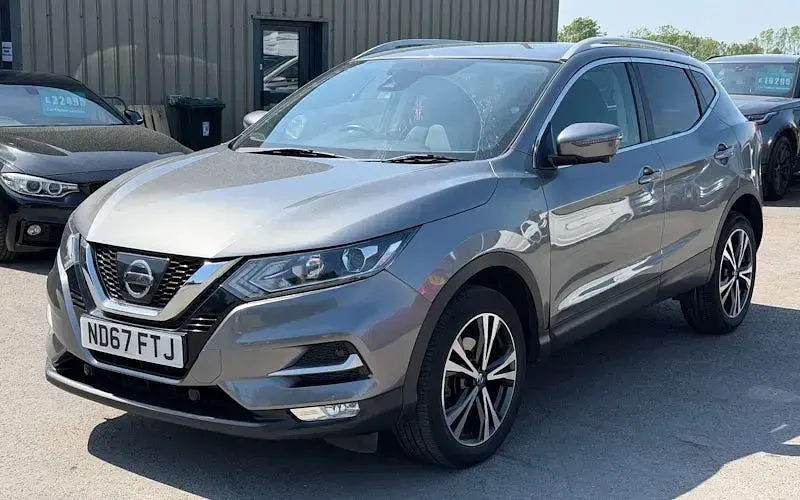 Used Nissan Qashqai N-Connecta 110 HP (80 kW) 2017 SUV