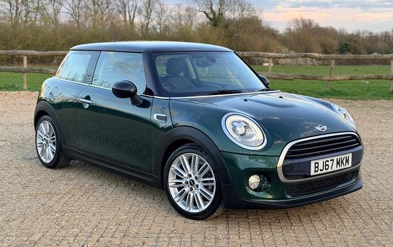 Used Mini Cooper Hatch 135 HP (99 kW) 2017 Green Hatchback