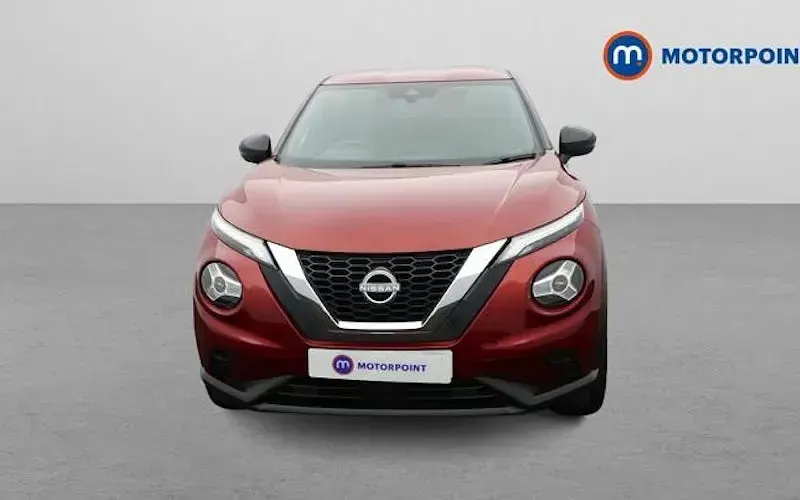 Used Nissan Juke N-Connecta 114 HP (83 kW) 2023 Red SUV