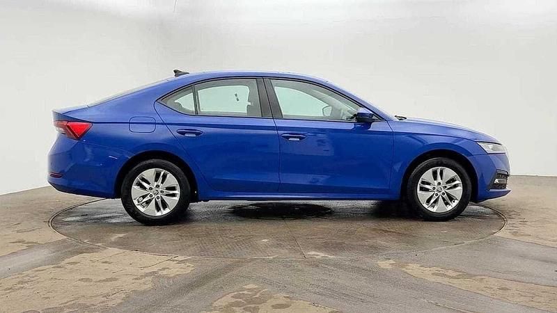 Used Skoda Octavia SE Technology 81 HP (59 kW) 2021 Energy blue Hatchback
