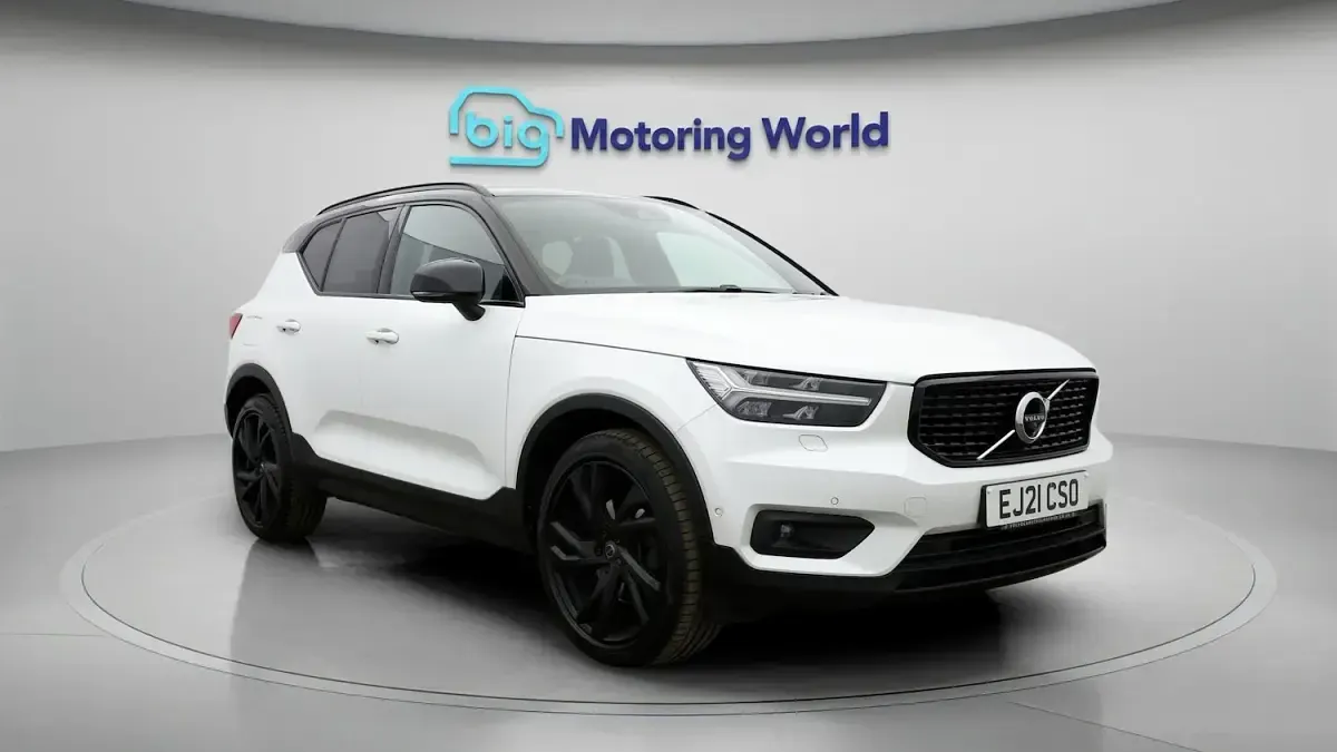 Used Volvo XC40 R-Design Pro 250 HP (183 kW) 2021 SUV
