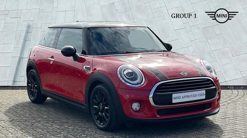 Used Mini Cooper Hatch 134 HP (98 kW) 2018 Red Hatchback
