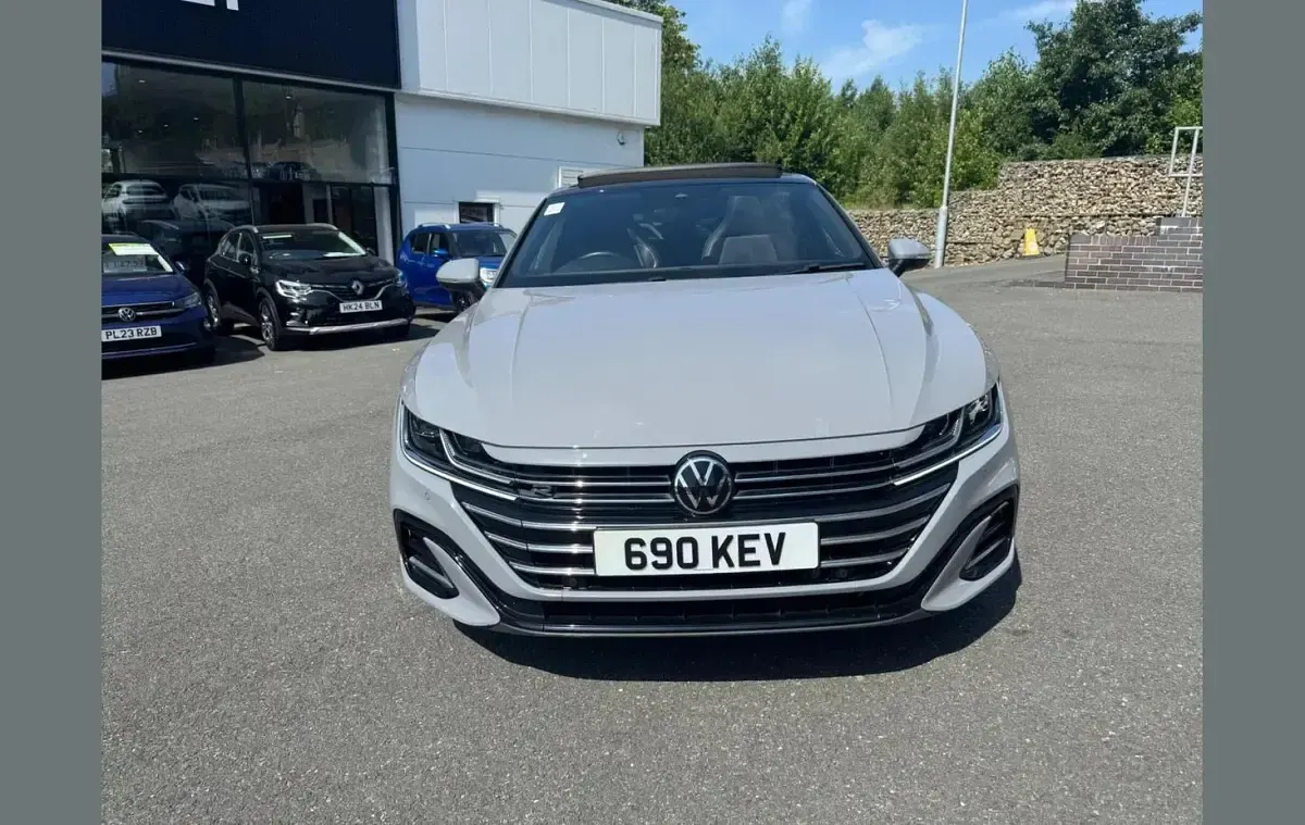 Used VW Arteon R-line 187 HP (137 kW) 2023 Grey Hatchback