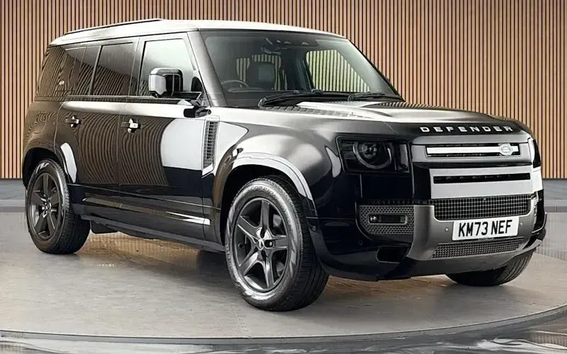 Used Land Rover Defender SE Dynamic 250 HP (183 kW) 2023 SUV