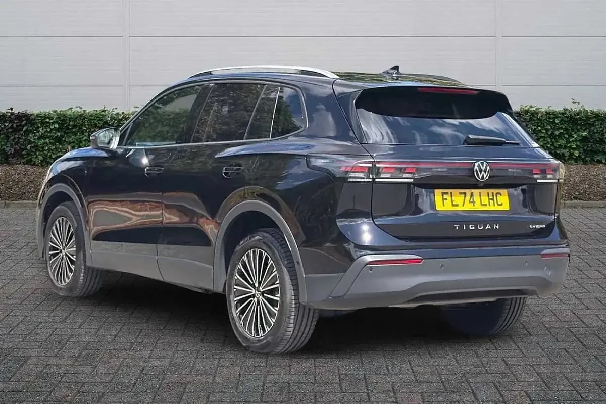 Used VW Tiguan Match 204 HP (150 kW) 2024 Black SUV