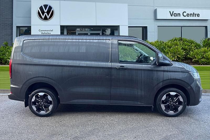 New VW Transporter Pro 170 HP (125 kW) 2025 Grey Van