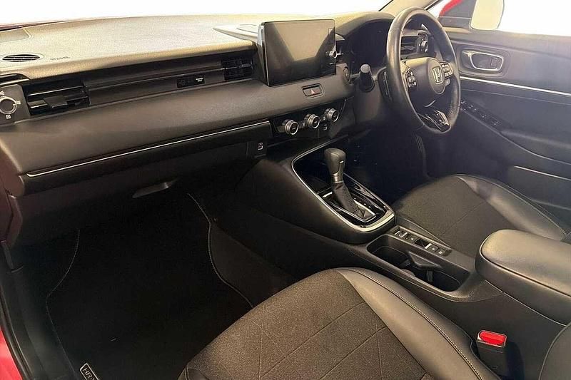 Used Honda HR-V Advance 131 HP (96 kW) 2022 Red SUV