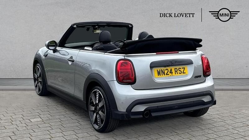Used Mini Cooper Exclusive 134 HP (98 kW) 2024 Silver Hatchback