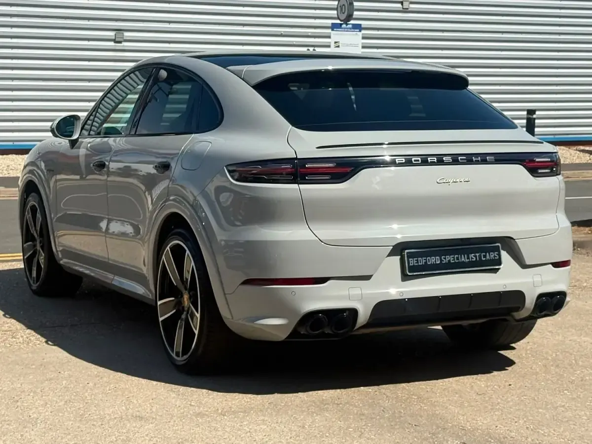 Used Porsche Cayenne E-Hybrid Platinum Edition 2022 Grey SUV